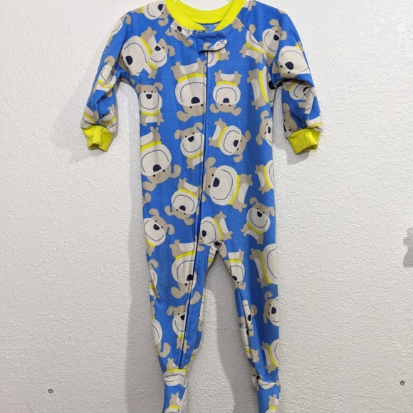 12 month pajamas with feet